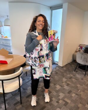Sona Movsesian Instagram - Even though no one asked for it, here’s my photo shoot with the @nkotb merch. You’re welcome.