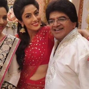 Sonali Pandit Naik Instagram - It's been 9 years, Memory pop up on Facebook. The last day of Pyar Ka Dard Hain shoot. 
Beautiful memories with beautiful people. Miss you Nitesh. 
💕❤️💕❤️