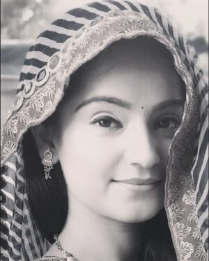 Sonam Lamba Instagram - Jhumri..
 Make up- @jay_hair_makeup_artists_1