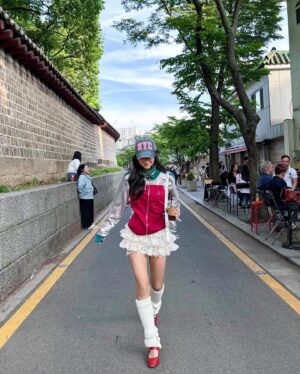 Song Chae-yoon Thumbnail - 1.6K Likes - Top Liked Instagram Posts and Photos