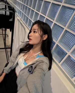 Song Chae-yoon Thumbnail - 1.4K Likes - Top Liked Instagram Posts and Photos