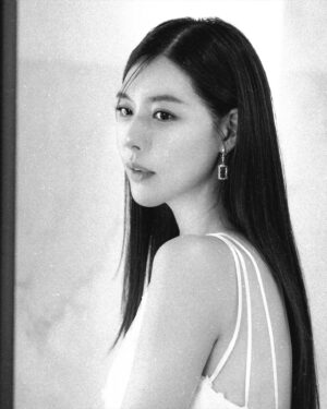 Song Joo-hee Instagram - 조금 늦게 받은 사진들. 🧸🤍
