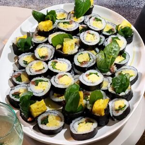 Song Kyung-a Instagram - OMG🥹👍
김밥에 바질이랑 앤초비를 넣을 아이디어는
어디서 나온건지.. 이미 너므나 유명한 서울리안의
앤초비 바질 김밥을 이제서야 먹어봤네요 Wow💕
(5분 안에 게 눈 감추듯 사라짐ㅋㅋㅋ)
. . .
#돼지고기함양파김치랑
#샴페인과함께곁들인
#동남아스타일의토마토비빔국수도
#너무너무맛있었어요🤗
#간단하고쉬운데맛도있어서
#다음에집에서한번해보려구요
#서울리안