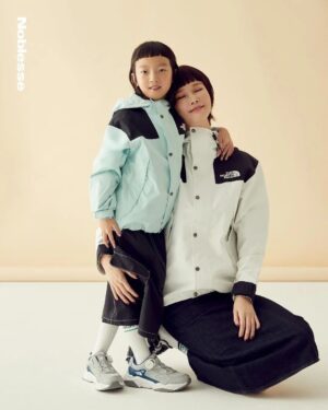 Song Kyung-a Instagram - #Repost @noblessekorea
• • • • • •
Lovely memories with Emma💋
Thanks to @thenorthface_kr @thenorthfacekids_kr

#제작지원 
모델 송경아 & 도해이 모녀와 함께한 <노스페이스> 화보 
지금 바로 만나보세요👉👉👉
. . .
Editor 이주이 
Photo 주용균
Model 송경아, 도해이 
Hair 채수훈 
Make-up 박혜령 
Fashion Styling 곽지아 
Set Styling 이지현(디자인 토미) 
. . .
#TheNorthFace
#Noblesse
#withemma