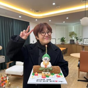 Song Eun-yi Instagram - 축하 감사합니다