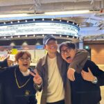 Song Eun-yi Instagram - 무대 뒤 사진이 몇장 없네.... GV문을 열어준 숙이 빨간안경 챙겨온 도연이 초면인데 기냥 와준 손석구배우 다 고맙지