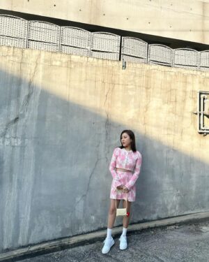 Song Ga-in Instagram - 요즘 날씨 너무 좋으다 !!!!!! 🌸