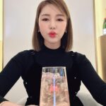 Song Ga-in Instagram - 2023 ! 바이 바이 ! 👋🏻