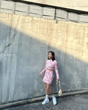Song Ga-in Instagram - 요즘 날씨 너무 좋으다 !!!!!! 🌸