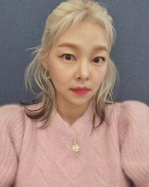 Song Hae-na Thumbnail - 3K Likes - Top Liked Instagram Posts and Photos