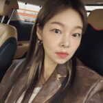 Song Hae-na Instagram - 오늘룩 좋아하는스타일인데 남겨둘껄 요즘 옷입는거 찍어보까요?ㅋ