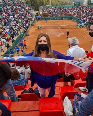 Sonia Fried Instagram - 🇨🇱 Orgullosa de estar aquí donde partió @massunico gracias a mi padre. Hoy jugando en la cancha de sus inicios en nuestra ciudad Viña del Mar, en las canchas de Massu Fried.
Que alegría mas grande
#nicocapitan
#copadavis
#clubdetennisunion
#chile
#massu