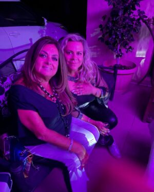 Sonia Fried Instagram - 🌟Fotos de anoche en la celebración del animadísimo cumpleaños de mi amiga Paula lo pase regio, muy entretenido. Con show y todo💥 no les puedo contar más jajajaj🤣. 
#cumpleaños
#amigas 
#viñdelmar