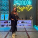 Sonia Fried Instagram - Hoy estaré con @jcrodriguezoriginal. Aquí la foto en el programa, lista para una entretenida conversación. Saludos a todos! #conrespeto #conversacion