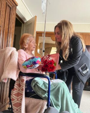 Sonia Fried Instagram - Gracias por tenerte un día más y un año más madre querida!!!🌹😍❤️