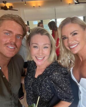 Sonia Kruger Instagram - Talking timeless beauty with some timeless beauties.. 🤍 What a lunch, what a crew, what fun! @threewarriors ✨