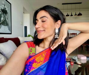 Sonia Rathee Instagram - Blues clues 🐾💙 #auditionlife