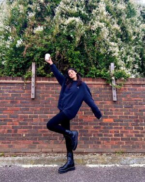 Sonia Rathee Instagram - Black outfits and black ☕️ = Happy Sonia