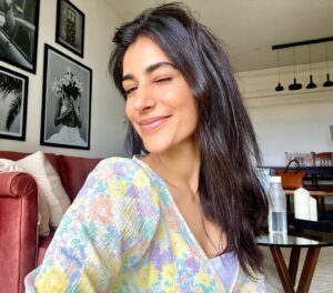 Sonia Rathee Instagram - Tuesday ☀️