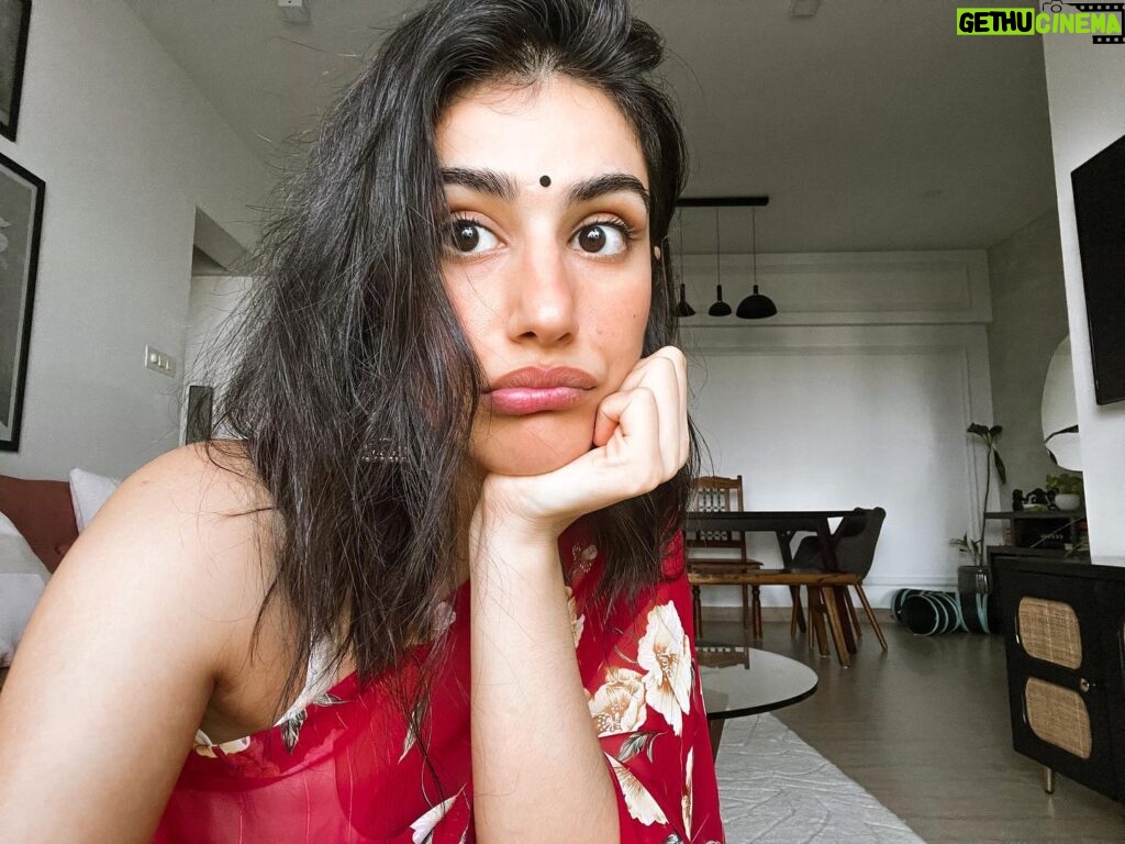 Sonia Rathee Instagram - Sari vibes got me feelin a type of way 🌹