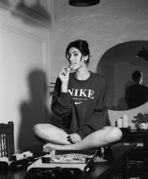 Sonia Rathee Instagram - Nike…just chew it 🍕
.
.
📸 @dieppj #shotonfilm