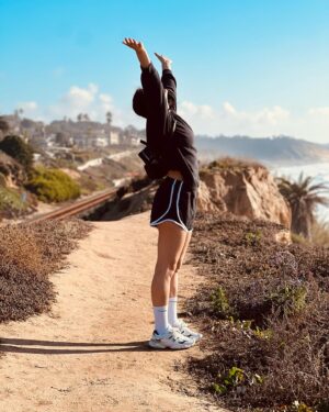 Sonia Rathee Instagram - I just need some ocean, comfy clothes, and good weather and I’m a happy girl 😊🌥️🌊