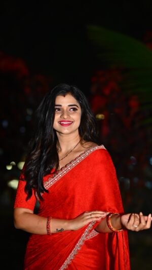 Soniya Suresh Instagram - Craving craving for 🌮🍕🍲🥘🍦
.
.
Guess what’s cooking in @geminitv 

#uppenaongeminitv #janani#soniyasuresh#geminitv #reelitfeelit🧚🏼‍♀️