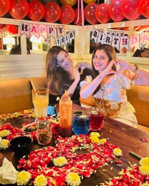 Soniya Suresh Instagram - Happpiest birthday baby ❤️I never imagined myself getting closer to anyone in a very short time but you ,you made me feel secured , you gave me so much love , you make me laugh so much 💯With or without knowing you have sculpted yourself into an amazing human ❤️ I gotta tell a lot but am gonna hold that to myself and tell you in person 🧿Soniya loves you so much😘♾️