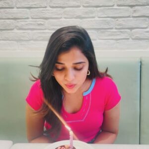Soniya Suresh Instagram - We are 100k family baby 🥳🎊
.
.
.
#instagram #happygirl#instafam#pinkgirl🎀
