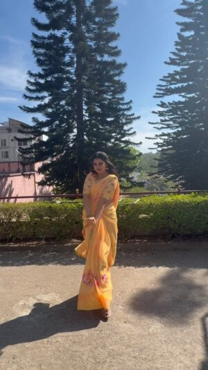 Soniya Suresh Instagram - #dance#reelitfeelit#puthuvasantham#selvi#suntv#shoot#yercaud#shootbreak#trending