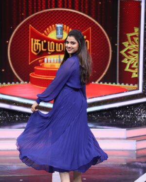 Soniya Suresh Instagram - You better be interesting or watch me go from slide 1 to 3 :)

#suntv#puthuvasantham#selvi#instagood