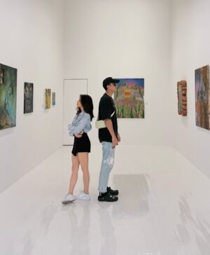 Sonya Pandarmawan Instagram - To more museum date with this one🤍