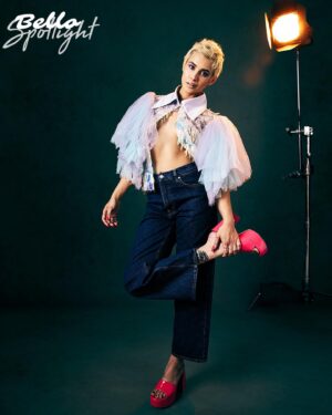 Sophia Ali Instagram - I give you the girl nxt door turned punk for @bellomag 
Photography @dohenyphoto
Styling @soniayoungstyle
Hair @arlenjeremy
Makeup @dannidoesit
Interview ALEXANDRA BONNET @alexbonnetwrites
@bellomediagroup x @maisonpriveepr_la x @alexbonnetwrites
