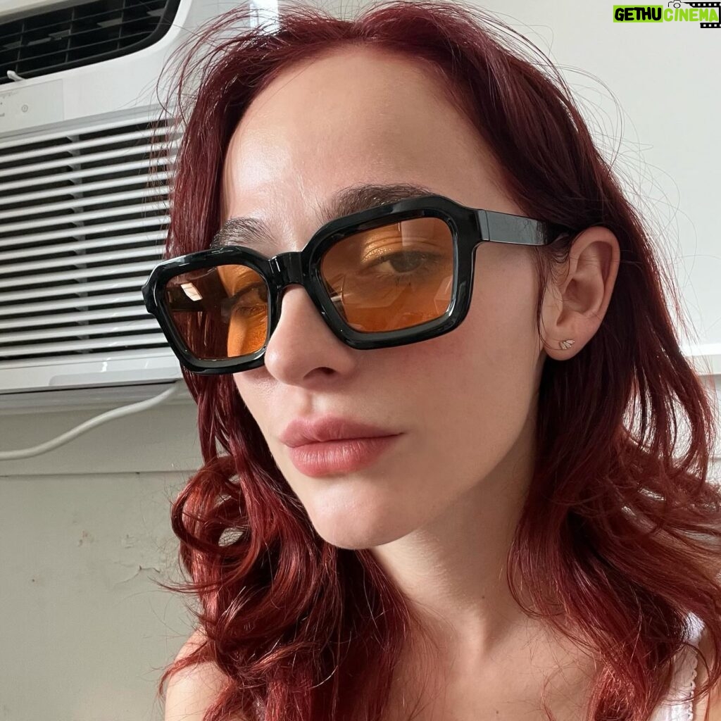 Sophia Anne Caruso Instagram - Hair is red now