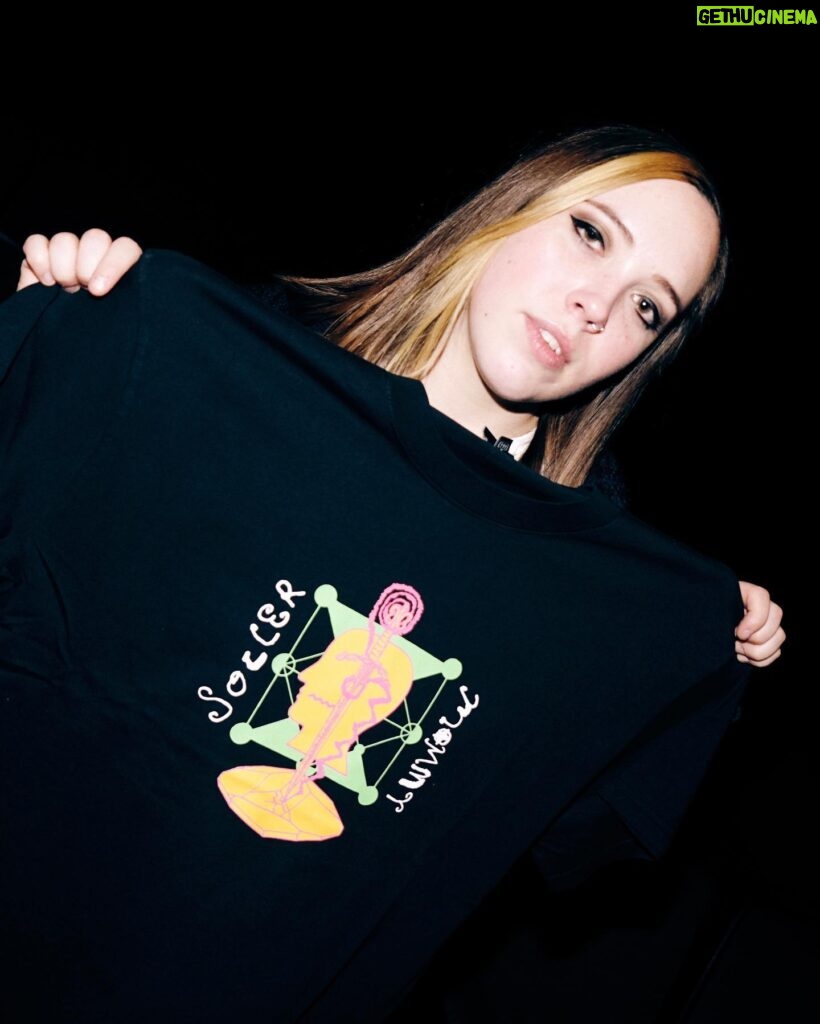 Sophia Regina Allison Instagram - t-shirt collab with @wearebraindead available at 10am PT today via wearebraindead.com 🗡 thanks for having me last week @braindeadstudiosfairfax! 📸: @auntviv