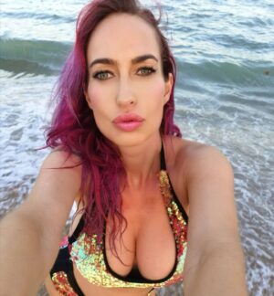Sophie Evans Instagram - No tenia buena conexión para hacer el directo desde la playa pero os grabe un video 😉 Ves a verlo! 🧜‍♀️ I didn't have good conection to do live from the beach but I shot a video for you 🧜‍♀️ Go&see it! 🌊