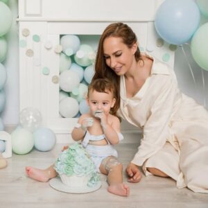 Sophie Evans Instagram - Hoy cumplimos años los 2 a la vez 😄😄 Estoy tan agredecida poder ser tu Mami y que llenes mi corazón de tu ternura, amor y alegria! Te quiero infinito! 🎈❤️🎈❤️🎈❤️🎈❤️🎈