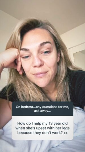 Sophie Morgan Instagram - A few of you asking me to share this story on my feed. So here you go. I hope it helps someone, somewhere. 🖤

Ps. I’m on day 5 of bedrest 😫 hence why I’m filming on my bed.