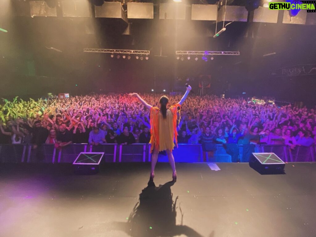 Sophie Ellis-Bextor Instagram - Warsaw! Berlin! And fun times in the city. ❤️🥳 see you later Prague… 🥰