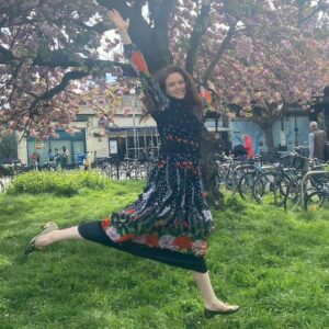 Sophie Ellis-Bextor Instagram - 💞🌸 This is 45!!! And up there with the best of birthdays 🎂 Started the day with cards from the kids and breakfast in bed, ended it with the craziest of crazy golf at the mighty @junkyardgolfclub in Camden where I was doing ok on the score card until hole 9, Murder on the Dancefloor, was my undoing. Cherry blossom, cake, cocktails, loved ones… and I got to share it all with @richardjonesface who is also now 45. April babies having springtime fun with some of our favourite people. Here’s to the good times! Xxx big thanks to @junkyardgolfclub for looking after us so well. It was the best place for a party! We loved it. Also I got to wear maybe my favourite dress ever by @mrselfportrait - pink, feathered and diamanté - hurrah! 💞🌸