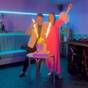 Sophie Ellis-Bextor Instagram - 💞🌸 This is 45!!! And up there with the best of birthdays 🎂 Started the day with cards from the kids and breakfast in bed, ended it with the craziest of crazy golf at the mighty @junkyardgolfclub in Camden where I was doing ok on the score card until hole 9, Murder on the Dancefloor, was my undoing. Cherry blossom, cake, cocktails, loved ones… and I got to share it all with @richardjonesface who is also now 45. April babies having springtime fun with some of our favourite people. Here’s to the good times! Xxx big thanks to @junkyardgolfclub for looking after us so well. It was the best place for a party! We loved it. Also I got to wear maybe my favourite dress ever by @mrselfportrait - pink, feathered and diamanté - hurrah! 💞🌸