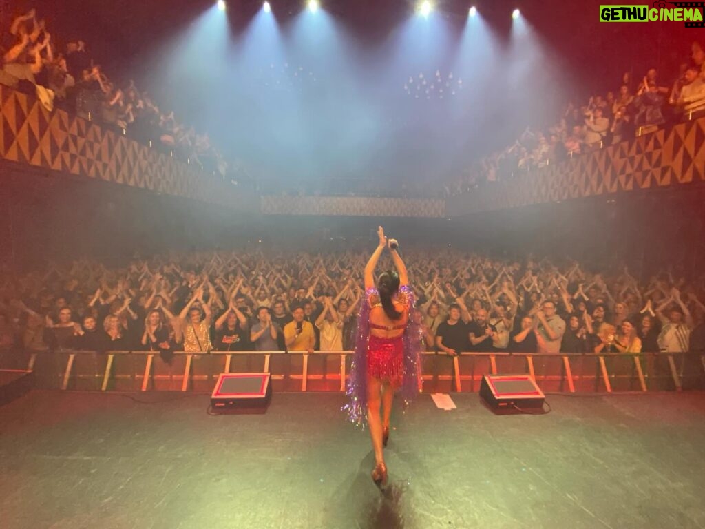 Sophie Ellis-Bextor Instagram - Oslo! Stockholm! Copenhagen! Adorable crowds, great dancing.. honestly these shows have been incredible 🪩 Ready for you tonight, Berlin and Warsaw tomorrow xxxxx 🥳❤️