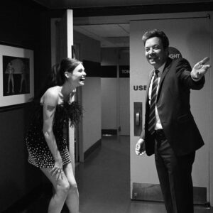 Sophie Ellis-Bextor Instagram - Just landed back in Blighty and if I didn’t have the photos, I might think it had all been a dream.. wow I just adored singing on @fallontonight and thanks so much to the whole crew for welcoming me in such style 🥳Backed by the magnificent @theroots and with an incredible string section 🪩 disco ball, confetti, all my favourite things 🥰 
Thanks to @amandawilsonmakeup for making me look and feel good, @victoriajayneadcock for finding fab frocks, @richardjonesface for sorting all the music with the band, @toddowyoung for fabulous photos and my management for all they do including sorting the visa in a very short time 🤪
#fallontonight 
Performance dress @machandmach
Shoes @louboutinworld 
Rings @katherinejamesjewellery 
Dancing with @jimmyfallon frock @rebeccavallance 
General happy birthday to me levels of enthusiasm - model’s own ❤️❤️❤️