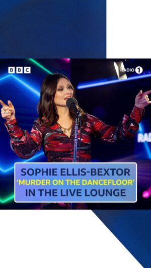 Sophie Ellis-Bextor Instagram - ‘murder on the dancefloor’ in the #livelounge 🫶

listen in full now on @bbcsounds ✨bbc.in/49H4pz3