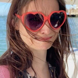 Sophie Ellis-Bextor Instagram - USA tour begins! We landed at lunchtime yesterday and hit the ground running as I’ve never been to San Francisco before and I’ve always wanted to come. It’s beautiful! Thank you for the blue sky welcome ☀️ Sea lions, pier 39 and visiting the venue to see the sold out sign 🥳 Tonight is show number one… see you later, August Hall! ❤️