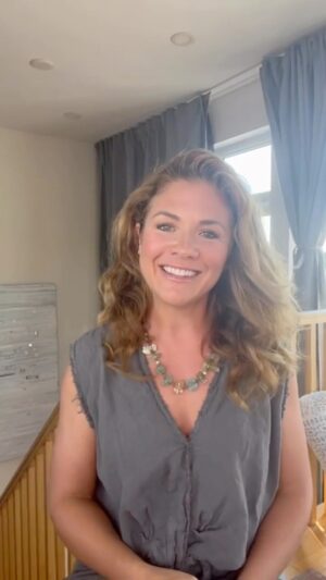 Sophie Grégoire Instagram - Hey everyone! I’ve missed you all! It’s Mental Illness Awareness Week in Canada and there are 8 million or more young people out there suffering so let’s talk about the importance of asking for help and what we can do as adults to make sure we build a stronger sense of self in our children. Mental health is not a cause, it’s a reality that concerns us all! #CMHA #MIAW2023 #MentalHealth