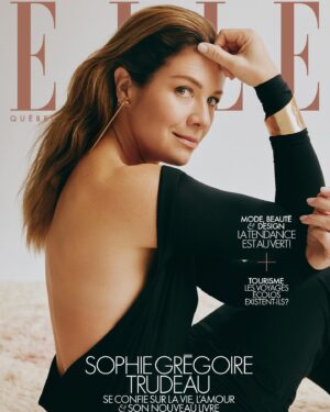 Sophie Grégoire Instagram - La vie, c’est du sérieux, mais il faut aussi savoir jouer quand vient notre tour! @ellequebec et @ellecanada m’ont offert une belle liberté créative  dans la préparation d’une lignée de parutions en vue de mon lancement de livre. 
On s’est amusé le temps d’une journée mais on a aussi discuté d’enjeux de bien-être, de relations interpersonnelles et de famille. J’aurai encore plus à partager avec vous et à bâtir ENTRE NOUS (oui, c’est le titre de mon livre!). À lire ou à écouter sous peu! 

Photographie @mariehrainville 
Direction artistique @samputhputh 
Stylisme @narimanj 
Maquillage @genevievelenneville 
Coiffure @emybeautyyy 
Stylisme décor @lisa.cyang 
Production @claudiaguy
Assistants à la photographie Axel Palomares et William Cole
Assistantes au stylisme Edoh Agbetossou et Raph Simard
Assistante au stylisme décor Diane Kim-Lim

Éditrice @sophiebanford 
Rédactrice en chef @joannafox 

Sophie porte une robe @taniamartinstm , un bracelet RVZJY et une boucle d’oreille @fendi .

#elle #ellequebec #ellecover #sophiegregoire #aprilissue
