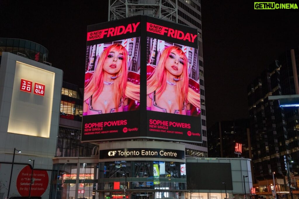 Sophie Luborsky Instagram - THANK U @spotify @spotifycanada 💗🫶 My lil Canadian heart ❤️🤍‘s you 🥺 And thank you to everyone who’s been involved in this incredible song 💛💕 Specifically @ashleysiennaofficial @cammhunter @bonniemckee @liambenayon @gonek_ @miketuccimane @gabrielsaporta @rinaszlasa @tagmusic @atlanticrecords @mddnco