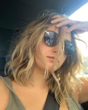 Sophie Reynolds Instagram - Ending 2020 with these *severely hungover* pics because this year felt like the ultimate hangover- just when you think you’re through it, another wave smacks you. No matter how tough the new year may be, at least it’s not 2020 anymore 🥂
