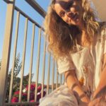 Sophie Rundle Instagram - Holiday babies. None of us know where the hairbrush is and we are only interested in naps and swims and ice pops thanks.🌞💕🌺
